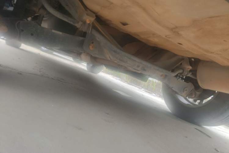 Used Haval M6 2017 1.5T Automatic Two-Wheel Drive Elite Model Chassis Rear