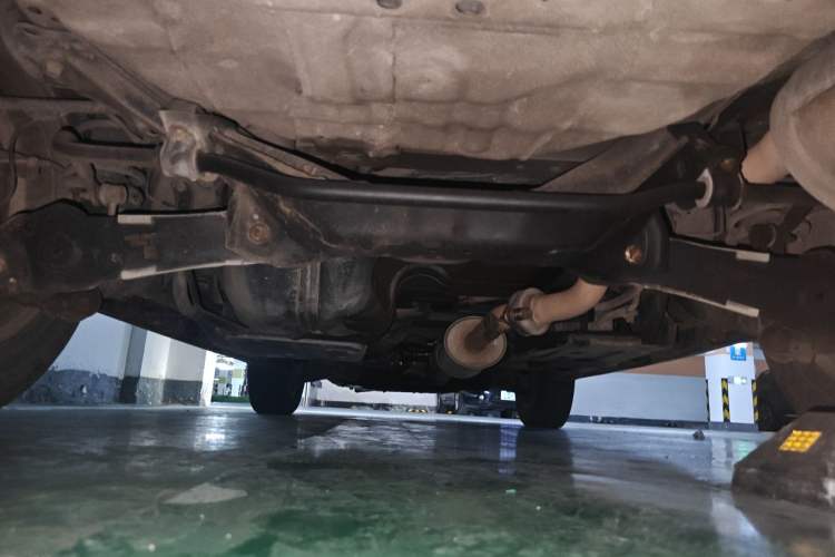 Used Haval M6 2017 1.5T Automatic Two-Wheel Drive Elite Model Chassis Rear