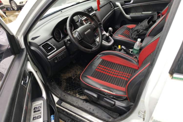 Used Haval M6 2017 1.5T Manual Two-Wheel Drive Elite Model Driver Seat