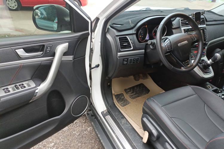 Used Haval M6 2017 1.5T Manual Two-Wheel Drive Elite Model Driver Seat