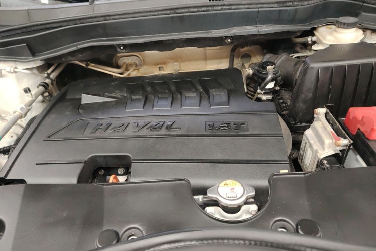 Used Haval M6 2017 1.5T Automatic Two-Wheel Drive Elite Model Engine Bay