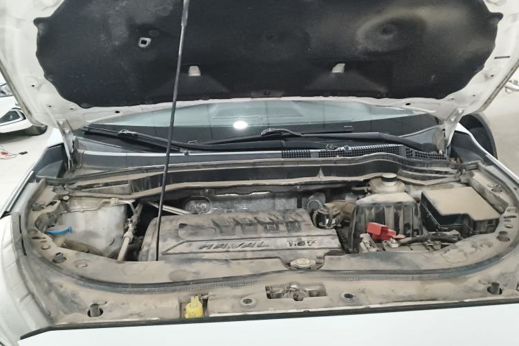 Used Haval M6 2017 1.5T Manual Two-Wheel Drive Elite Model Engine Bay