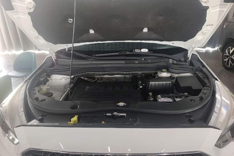 Used Haval M6 2017 1.5T Manual Two-Wheel Drive Urban Version Engine Bay