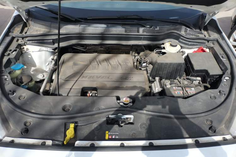 Used Haval M6 2017 1.5T Automatic Two-Wheel Drive Elite Model Engine Bay