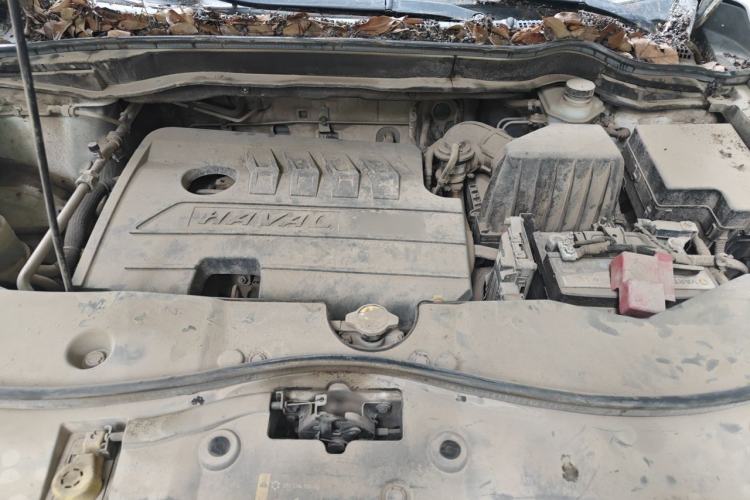 Used Haval M6 2017 1.5T Manual Two-Wheel Drive Elite Model Engine Bay