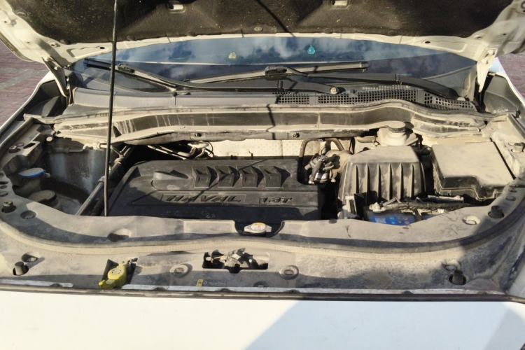 Used Haval M6 2017 1.5T Automatic Two-Wheel Drive Elite Model Engine Bay
