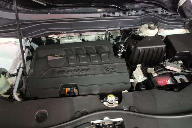 Used Haval M6 2017 1.5T Automatic Two-Wheel Drive Elite Model Engine Bay