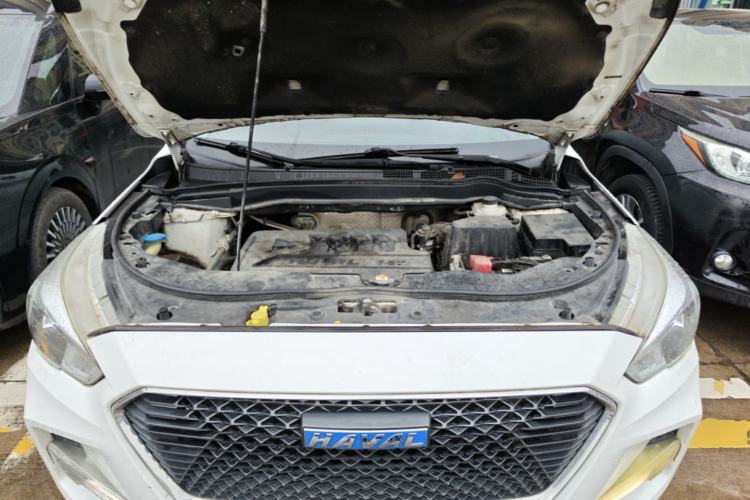 Used Haval M6 2017 1.5T Manual Two-Wheel Drive Elite Model Engine Bay