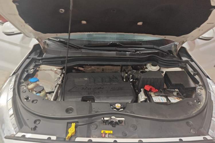Used Haval M6 2017 1.5T Automatic Two-Wheel Drive Urban Model Engine Bay