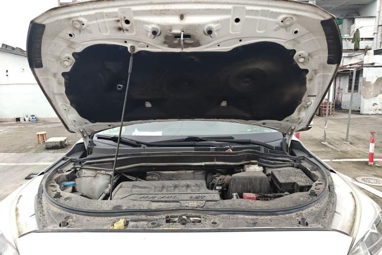 Used Haval M6 2017 1.5T Automatic Two-Wheel Drive Prestige Model Engine Bay