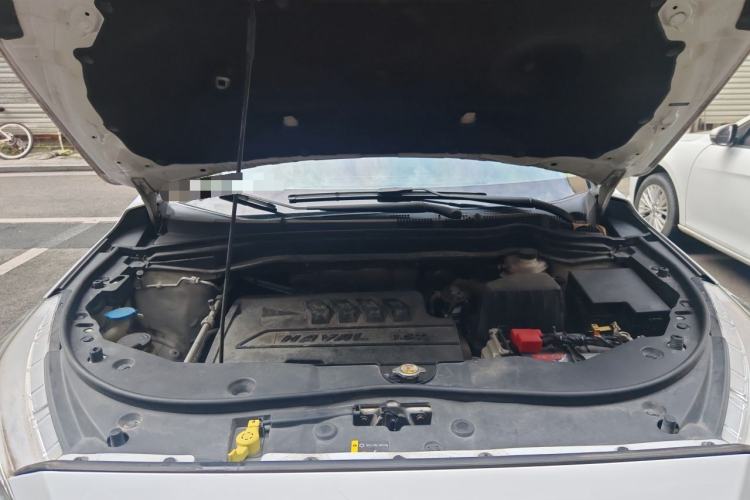 Used Haval M6 2017 1.5T Automatic Two-Wheel Drive Elite Model Engine Bay