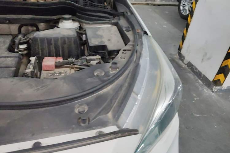 Used Haval M6 2017 1.5T Manual Two-Wheel Drive Elite Model Engine Bay Left