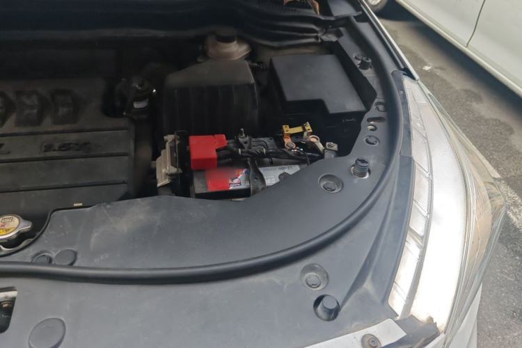 Used Haval M6 2017 1.5T Automatic Two-Wheel Drive Elite Model Engine Bay Left