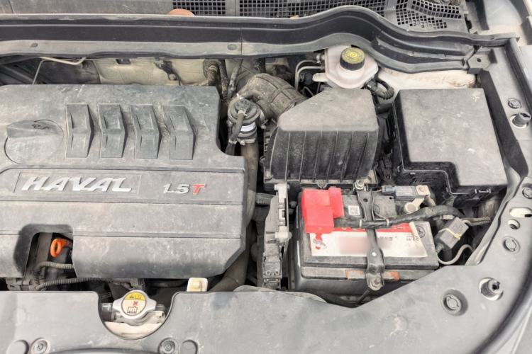 Used Haval M6 2017 1.5T Manual Two-Wheel Drive Elite Model Engine Bay Left