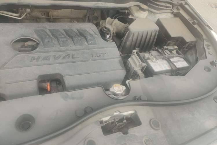 Used Haval M6 2017 1.5T Automatic Two-Wheel Drive Elite Model Engine Bay Left