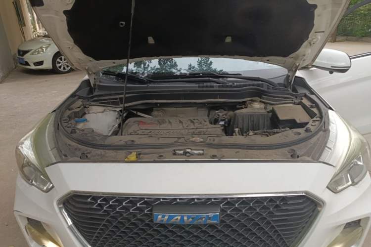 Used Haval M6 2017 1.5T Automatic Two-Wheel Drive Elite Model Engine Bay