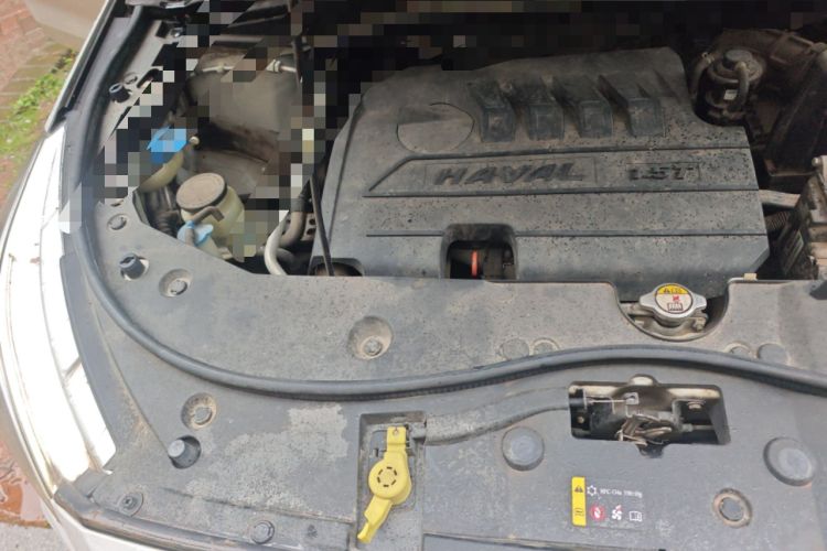 Used Haval M6 2017 1.5T Manual Two-Wheel Drive Elite Model Engine Bay Right