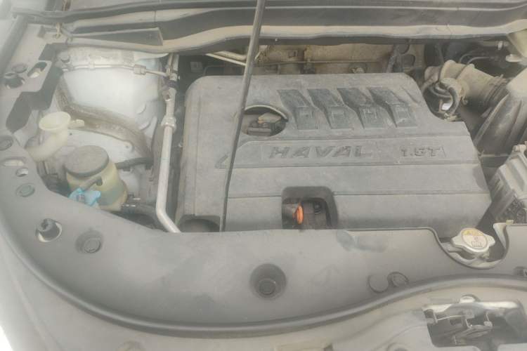 Used Haval M6 2017 1.5T Automatic Two-Wheel Drive Elite Model Engine Bay Right