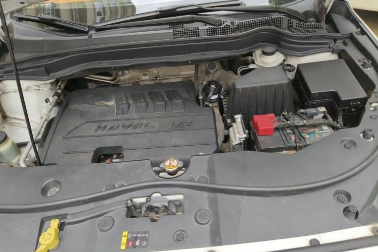 Used Haval M6 2017 1.5T Automatic Two-Wheel Drive Urban Model Engine Bay