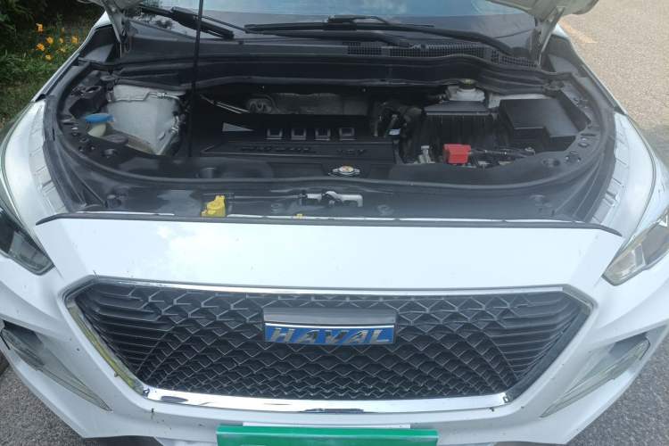 Used Haval M6 2017 1.5T Automatic Two-Wheel Drive Elite Model Engine Bay