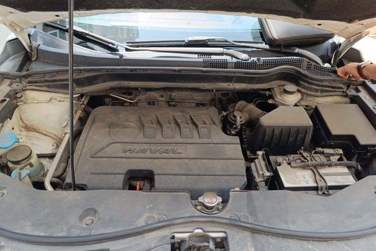 Used Haval M6 2017 1.5T Automatic Two-Wheel Drive Elite Model Engine Bay