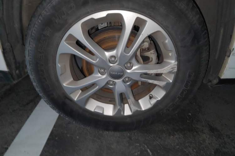 Used Haval M6 2017 1.5T Manual Two-Wheel Drive Elite Model Exterior 1