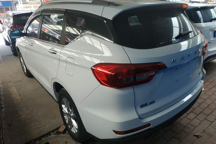 Used Haval M6 2017 1.5T Automatic Two-Wheel Drive Elite Model Exterior 2