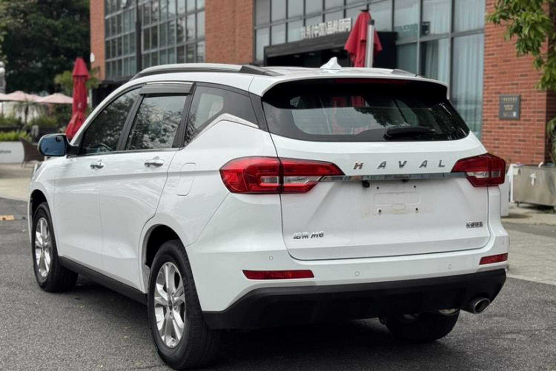 Used Haval M6 2017 1.5T Automatic Two-Wheel Drive Elite Model Exterior 3