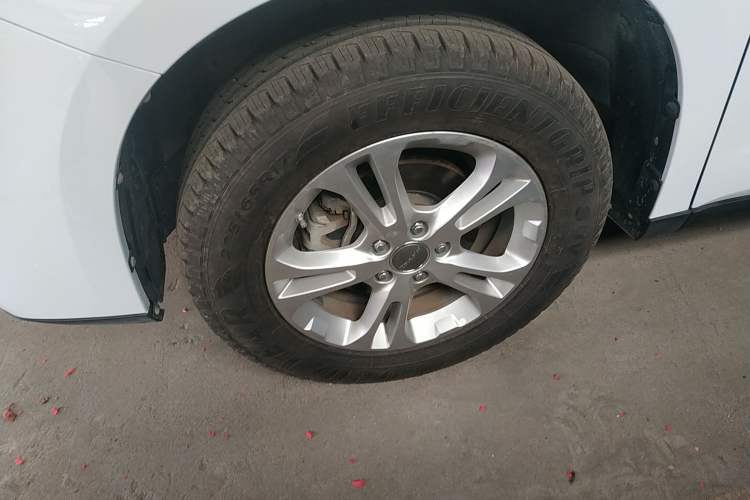 Used Haval M6 2017 1.5T Automatic Two-Wheel Drive Elite Model Exterior 4