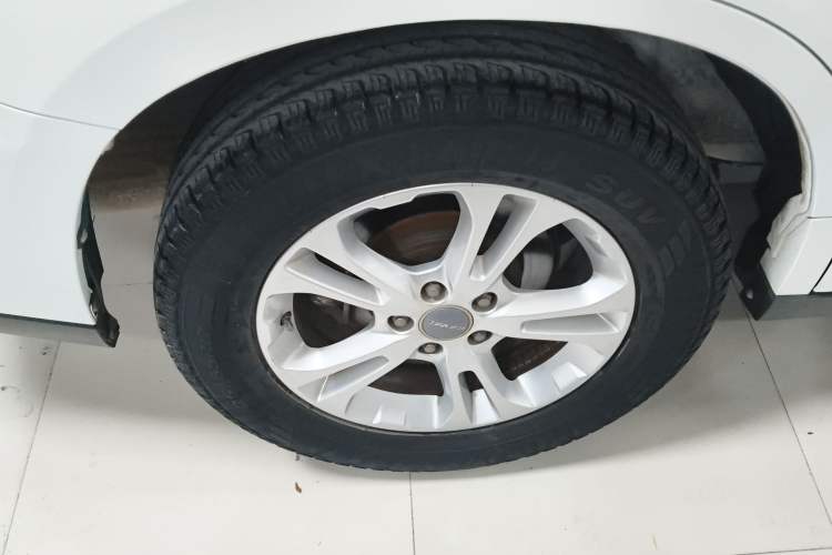Used Haval M6 2017 1.5T Manual Two-Wheel Drive Elite Model Exterior 5