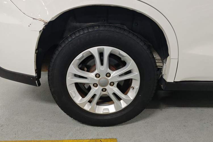 Used Haval M6 2017 1.5T Automatic Two-Wheel Drive Prestige Model Exterior 5