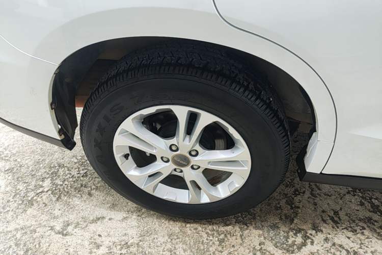 Used Haval M6 2017 1.5T Automatic Two-Wheel Drive Urban Model Exterior 5