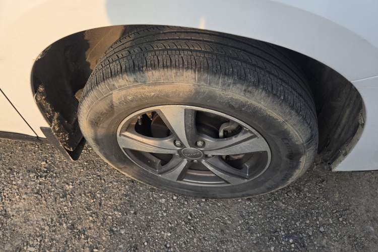 Used Haval M6 2017 1.5T Manual Two-Wheel Drive Elite Model Exterior 7