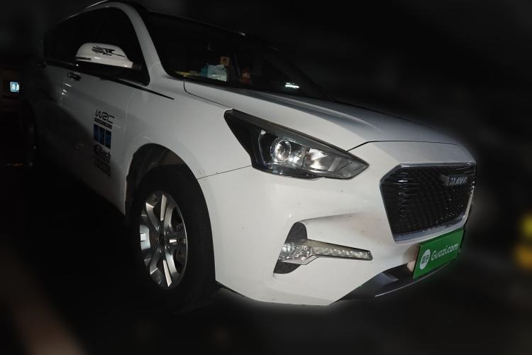 Used Haval M6 2017 1.5T Automatic Two-Wheel Drive Elite Model Front Right 45 Deg