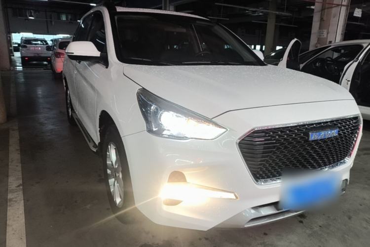 Used Haval M6 2017 1.5T Automatic Two-Wheel Drive Elite Model Front Right 45 Deg