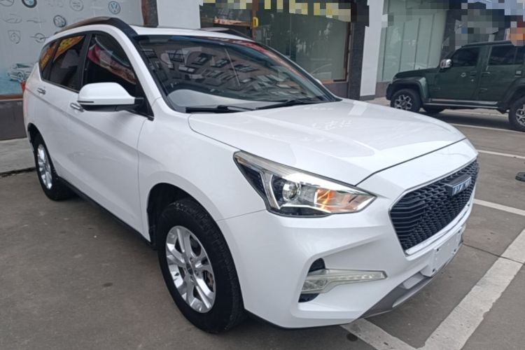 Used Haval M6 2017 1.5T Automatic Two-Wheel Drive Prestige Model Front Right 45 Deg