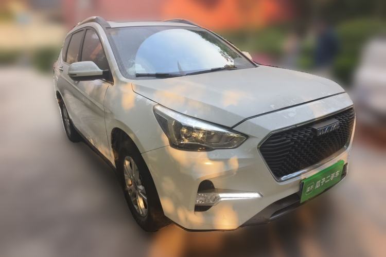 Used Haval M6 2017 1.5T Automatic Two-Wheel Drive Elite Model Front Right 45 Deg