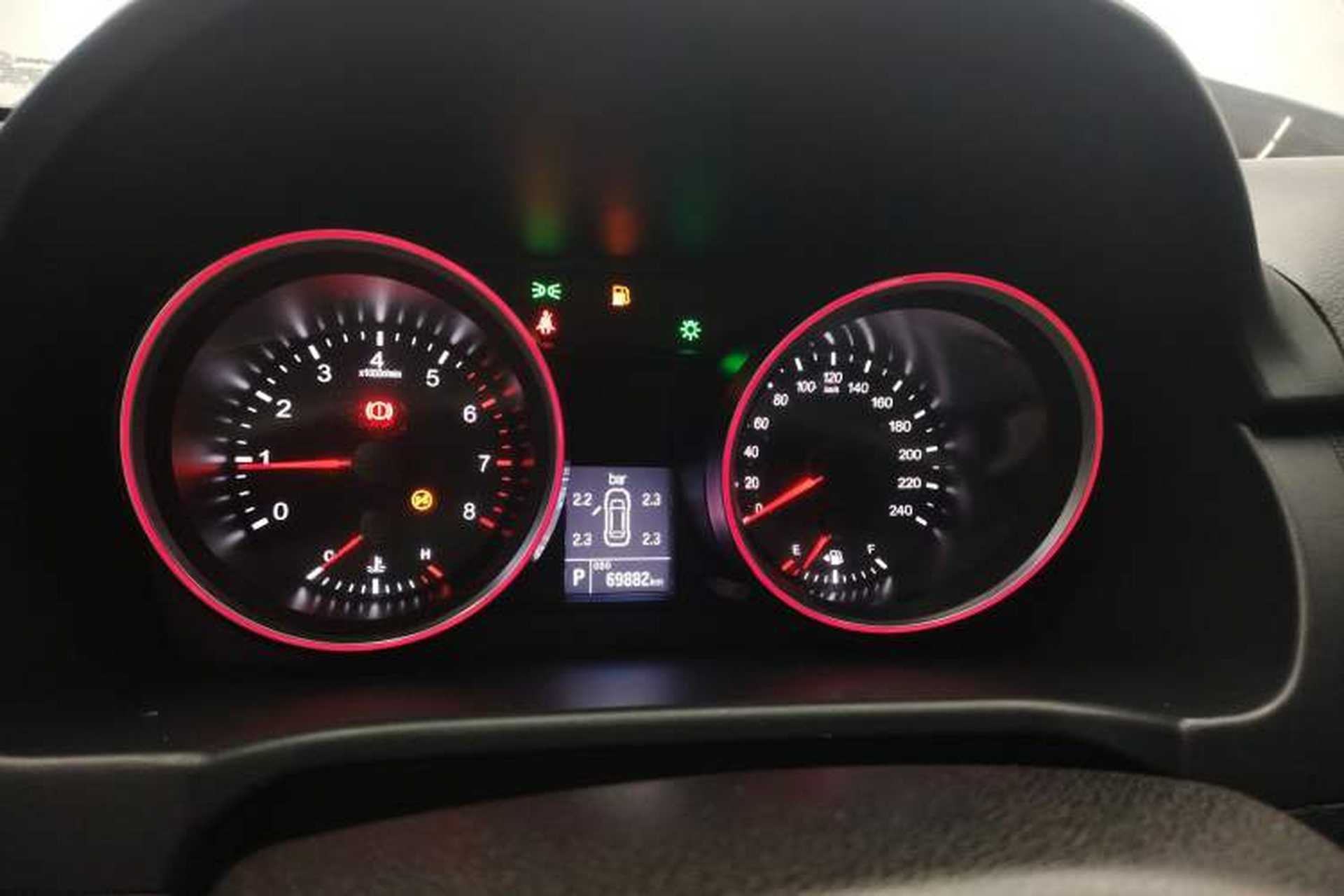 Used Haval M6 2017 1.5T Automatic Two-Wheel Drive Elite Model Instrument Cluster