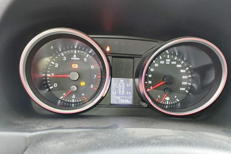 Used Haval M6 2017 1.5T Manual Two-Wheel Drive Elite Model Instrument Cluster