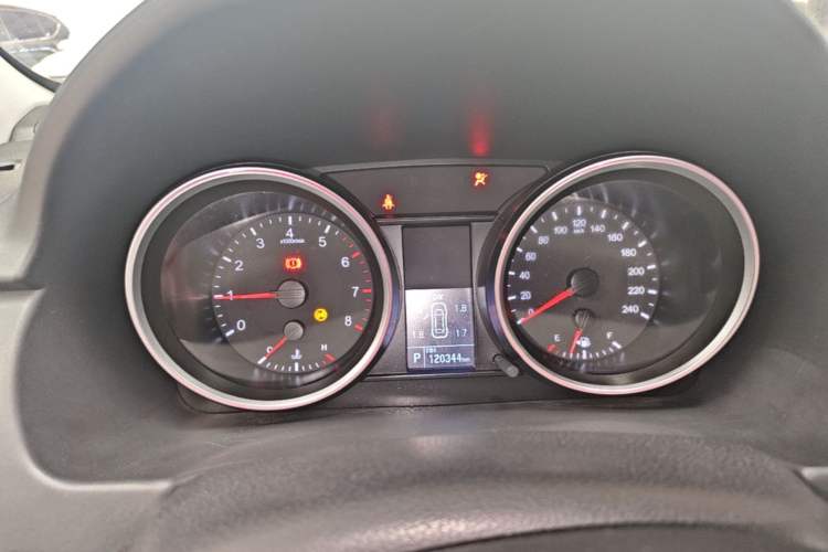Used Haval M6 2017 1.5T Automatic Two-Wheel Drive Elite Model Instrument Cluster