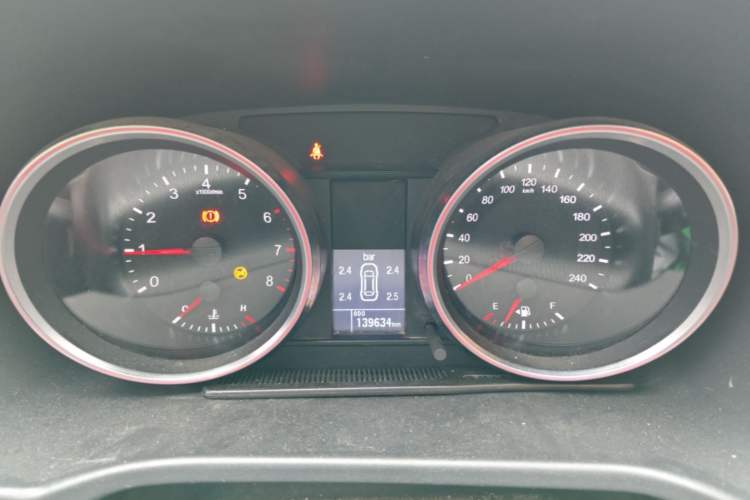 Used Haval M6 2017 1.5T Manual Two-Wheel Drive Elite Model Instrument Cluster