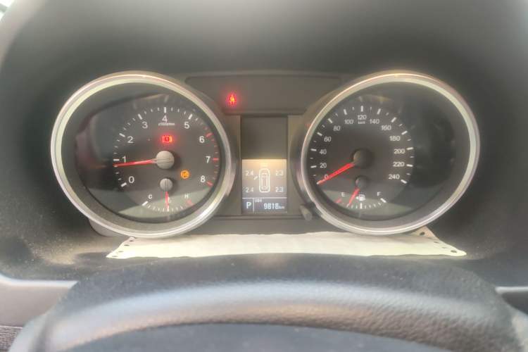 Used Haval M6 2017 1.5T Automatic Two-Wheel Drive Elite Model Instrument Cluster