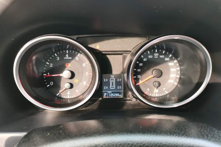 Used Haval M6 2017 1.5T Automatic Two-Wheel Drive Elite Model Instrument Cluster