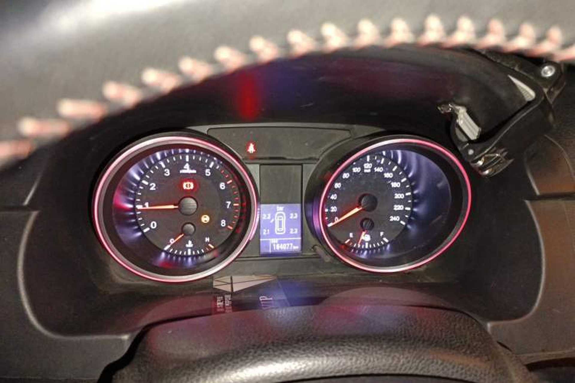 Used Haval M6 2017 1.5T Manual Two-Wheel Drive Elite Model Instrument Cluster