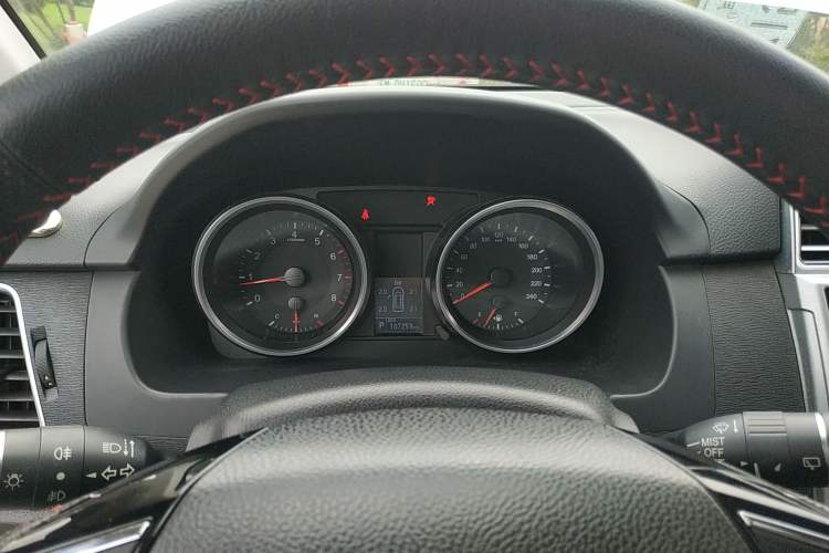 Used Haval M6 2017 1.5T Automatic Two-Wheel Drive Elite Model Instrument Cluster