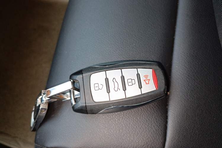 Used Haval M6 2017 1.5T Manual Two-Wheel Drive Elite Model Interior 1