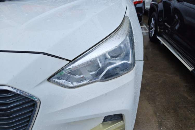 Used Haval M6 2017 1.5T Manual Two-Wheel Drive Elite Model Left Front Headlight
