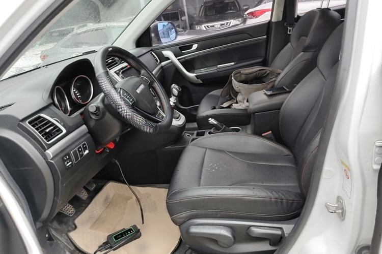 Used Haval M6 2017 1.5T Manual Two-Wheel Drive Elite Model Left Front Seat