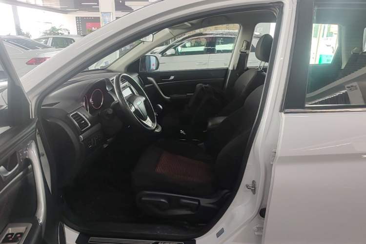 Used Haval M6 2017 1.5T Manual Two-Wheel Drive Urban Version Left Front Seat