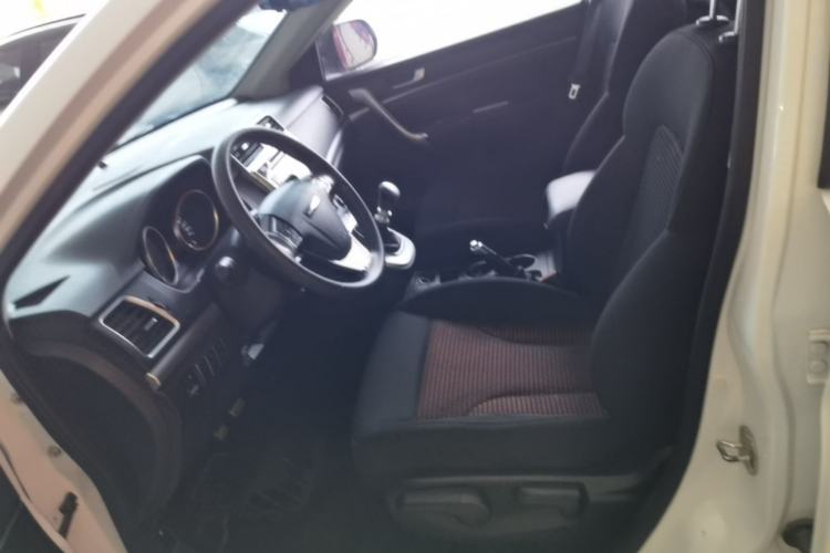 Used Haval M6 2017 1.5T Manual Two-Wheel Drive Urban Version Left Front Seat